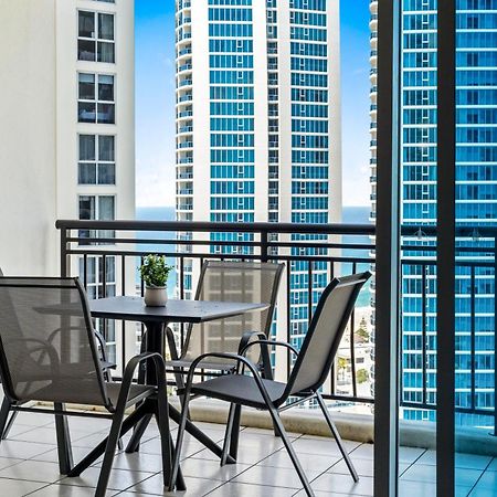 Chevron Renaissance - Self Contained & Privately Managed Apartments Gold Coast Buitenkant foto