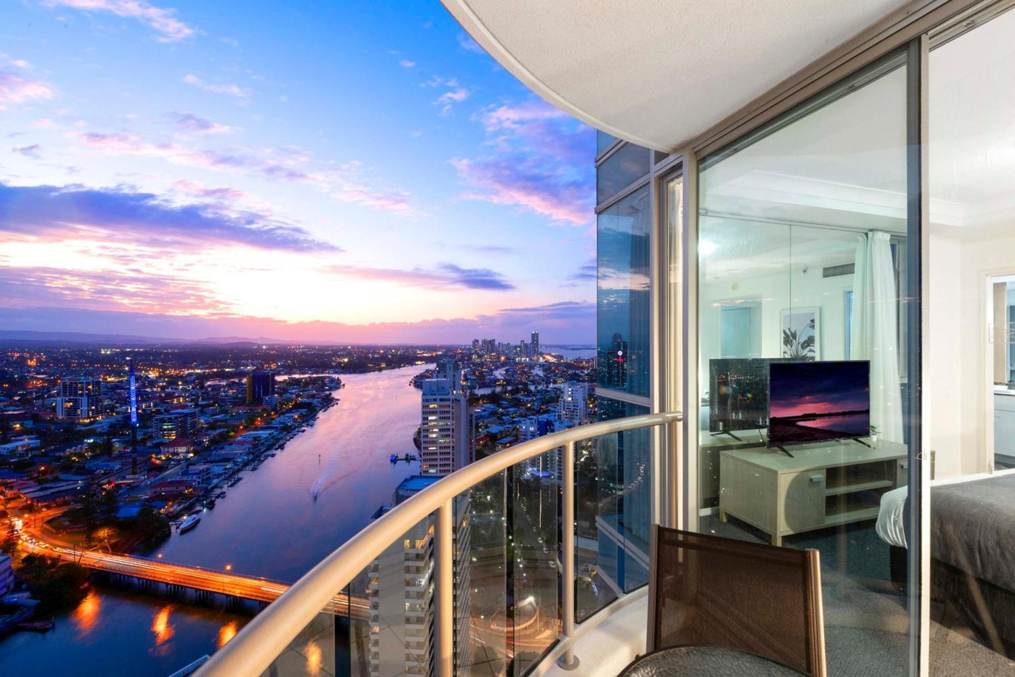 Chevron Renaissance - Self Contained & Privately Managed Apartments Gold Coast Buitenkant foto
