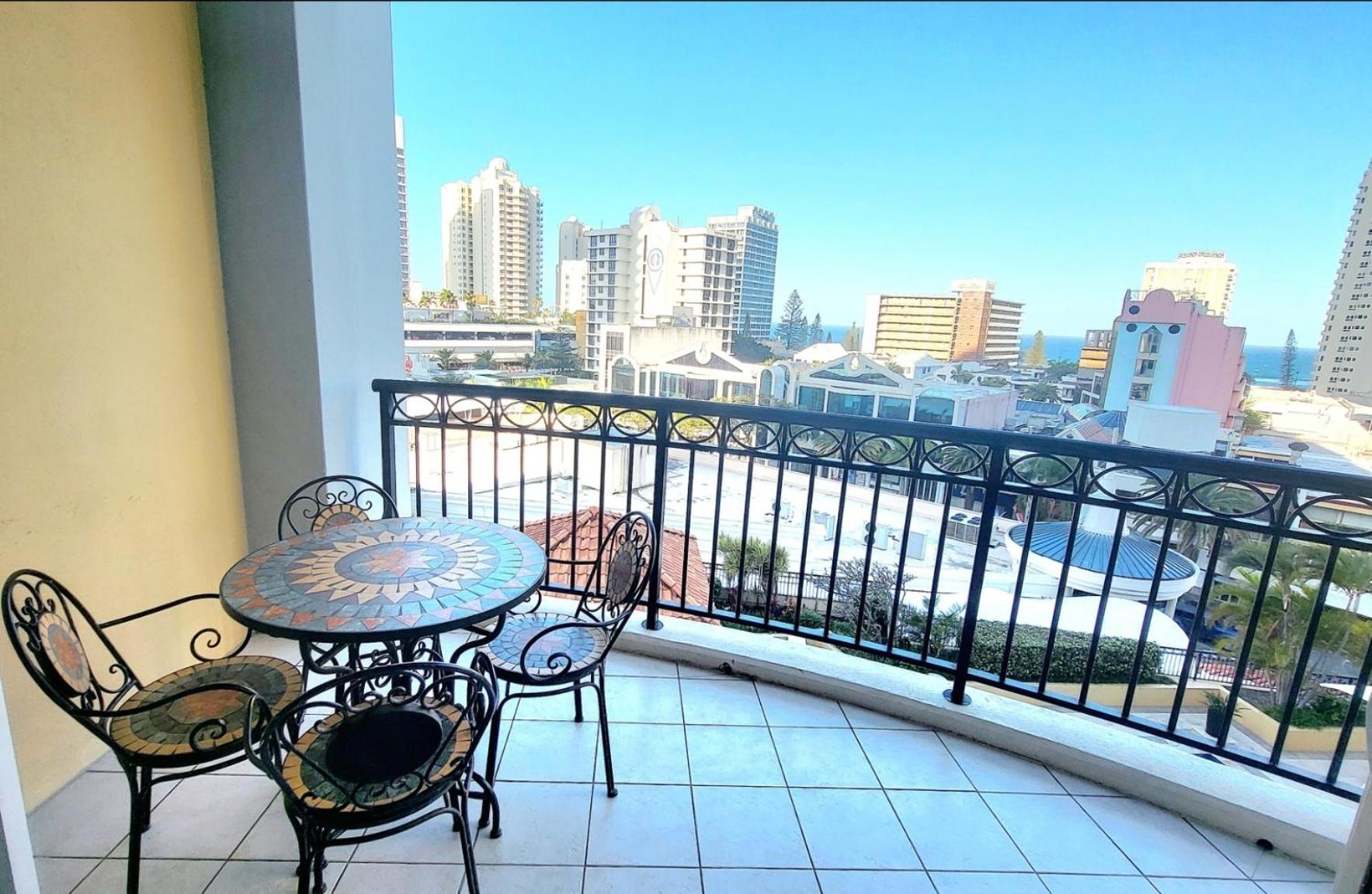 Chevron Renaissance - Self Contained & Privately Managed Apartments Gold Coast Buitenkant foto